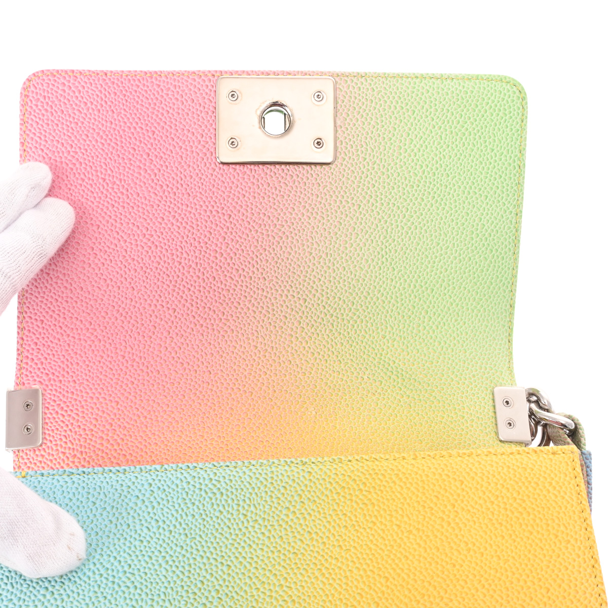 シャネル ボーイシャネル チェーンショルダー 20cm レインボー A67085