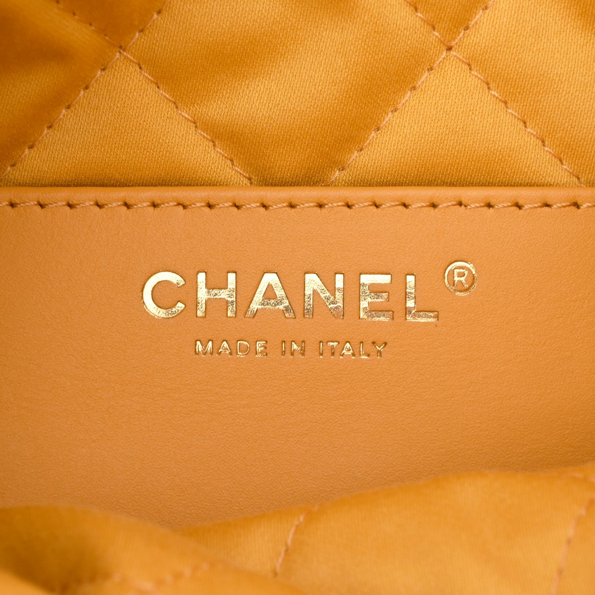 シャネル シャネル22 ミニチェーンショルダー イエロー AS3980