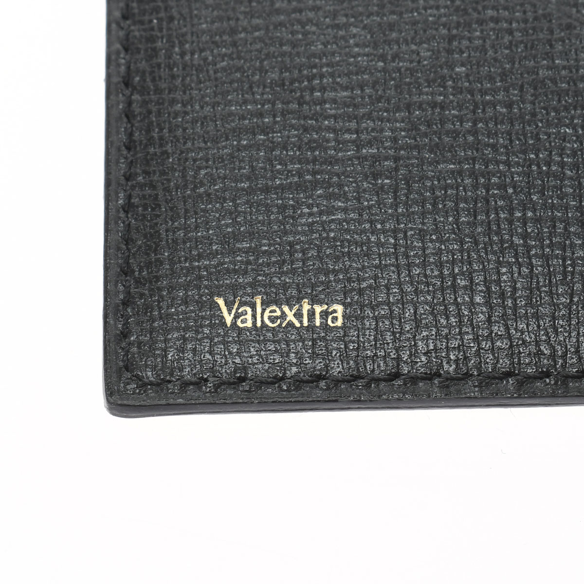 ヴァレクストラ / Valextra 2つ折り札入れ ブラック エンボスレザー