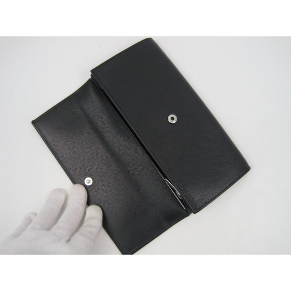 未使用 フェラガモ 二つ折り 財布 ガンチーニ ブラック レザー 黒ブラック素材