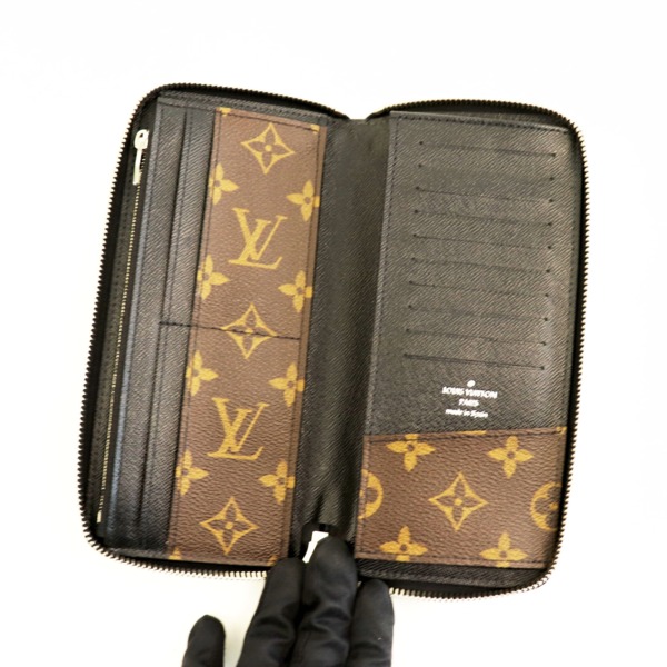 LOUIS VUITTON ルイ ヴィトン モノグラムマカサー ジッピーウォレット