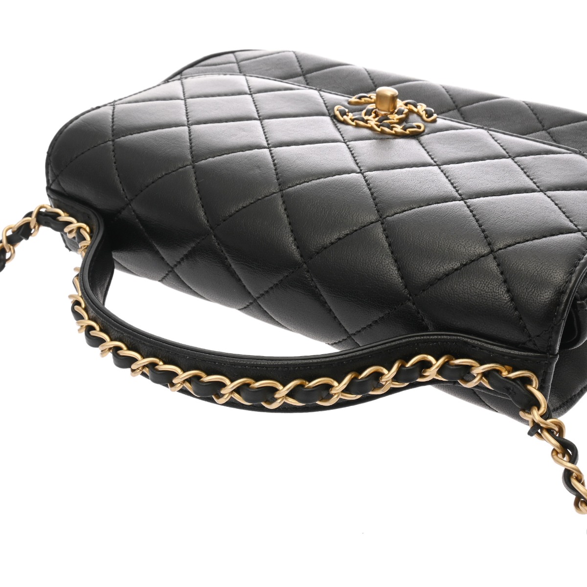 VINTAGE CHANEL 大判シルクスカーフ マトラッセ フラップバッグ VINTAGE CHANEL 大判シルクスカーフ マトラッセ フラップバッグ