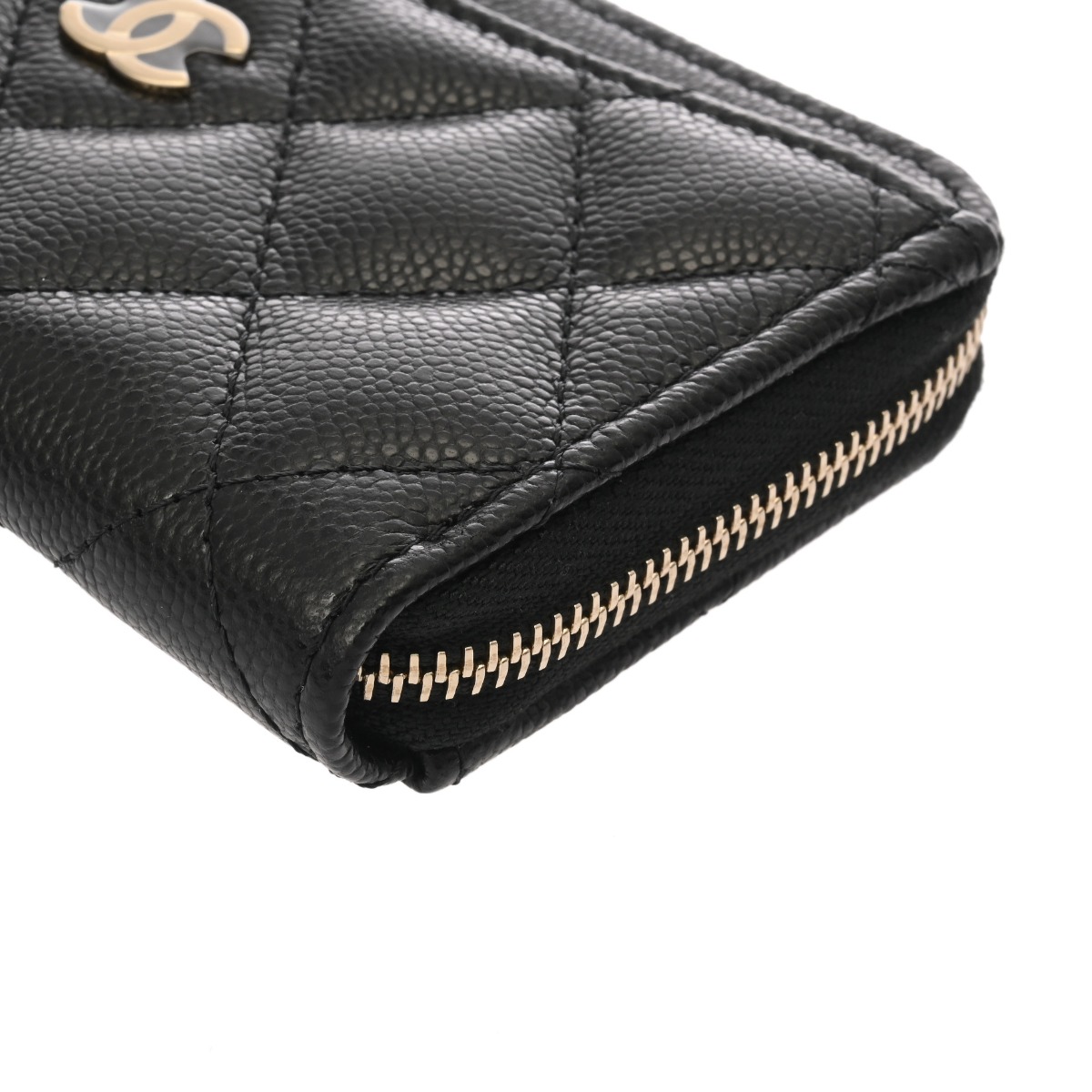 シャネル マトラッセ クラシック ジップ カードケース ブラック