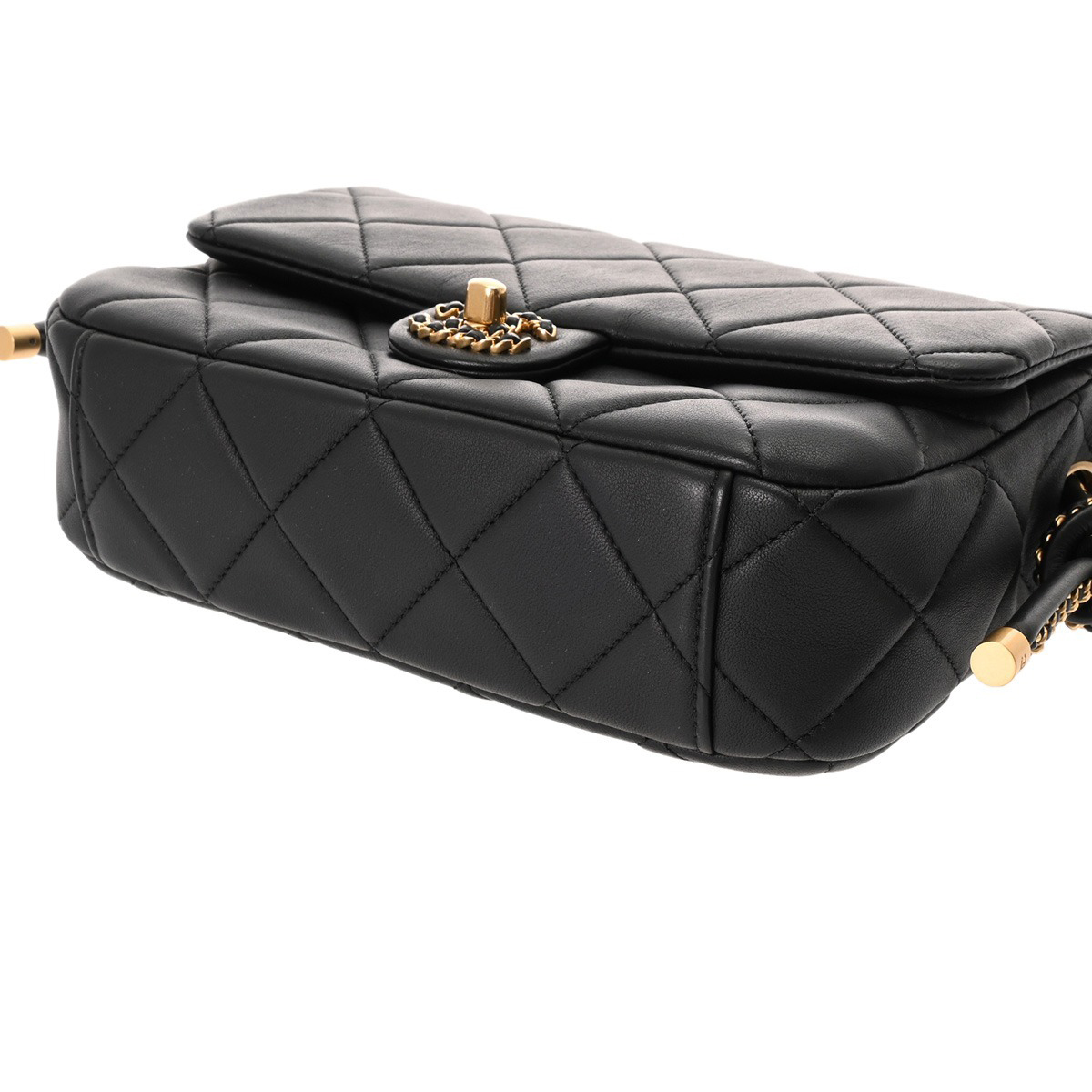 シャネル マトラッセ トップハンドル フラップ バッグ ブラック シャネル マトラッセ トップハンドル フラップ バッグ ブラック