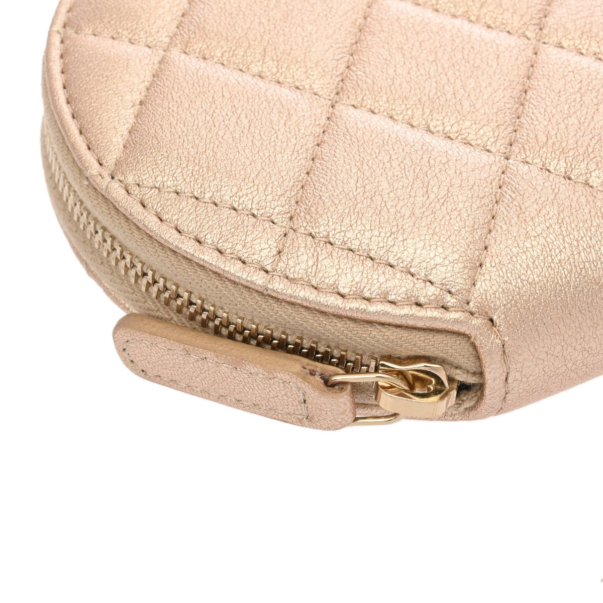 シャネル マトラッセ コインパース AirPodsケース ゴールド