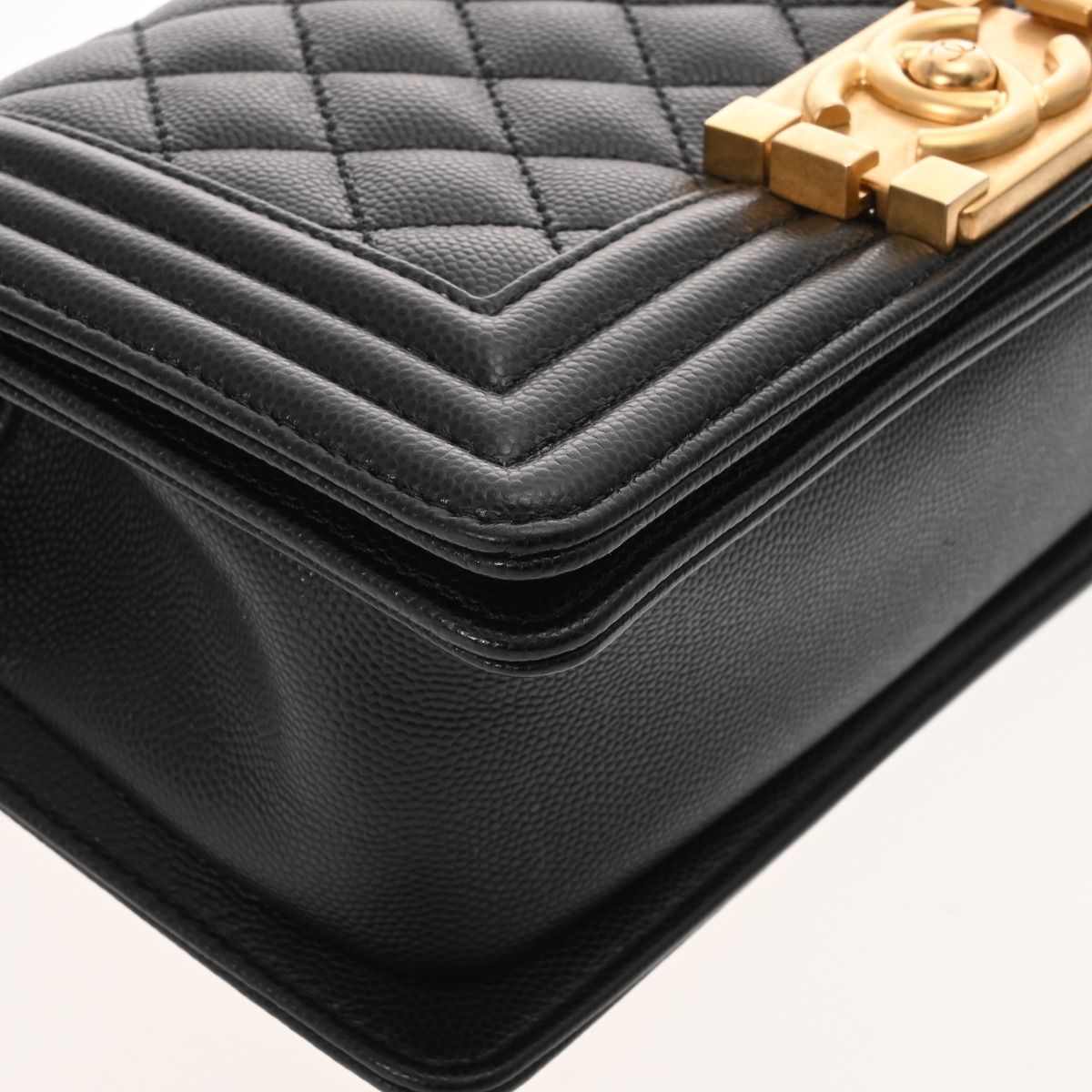 シャネル ボーイシャネル スモールハンドバッグ 20cm ブラック