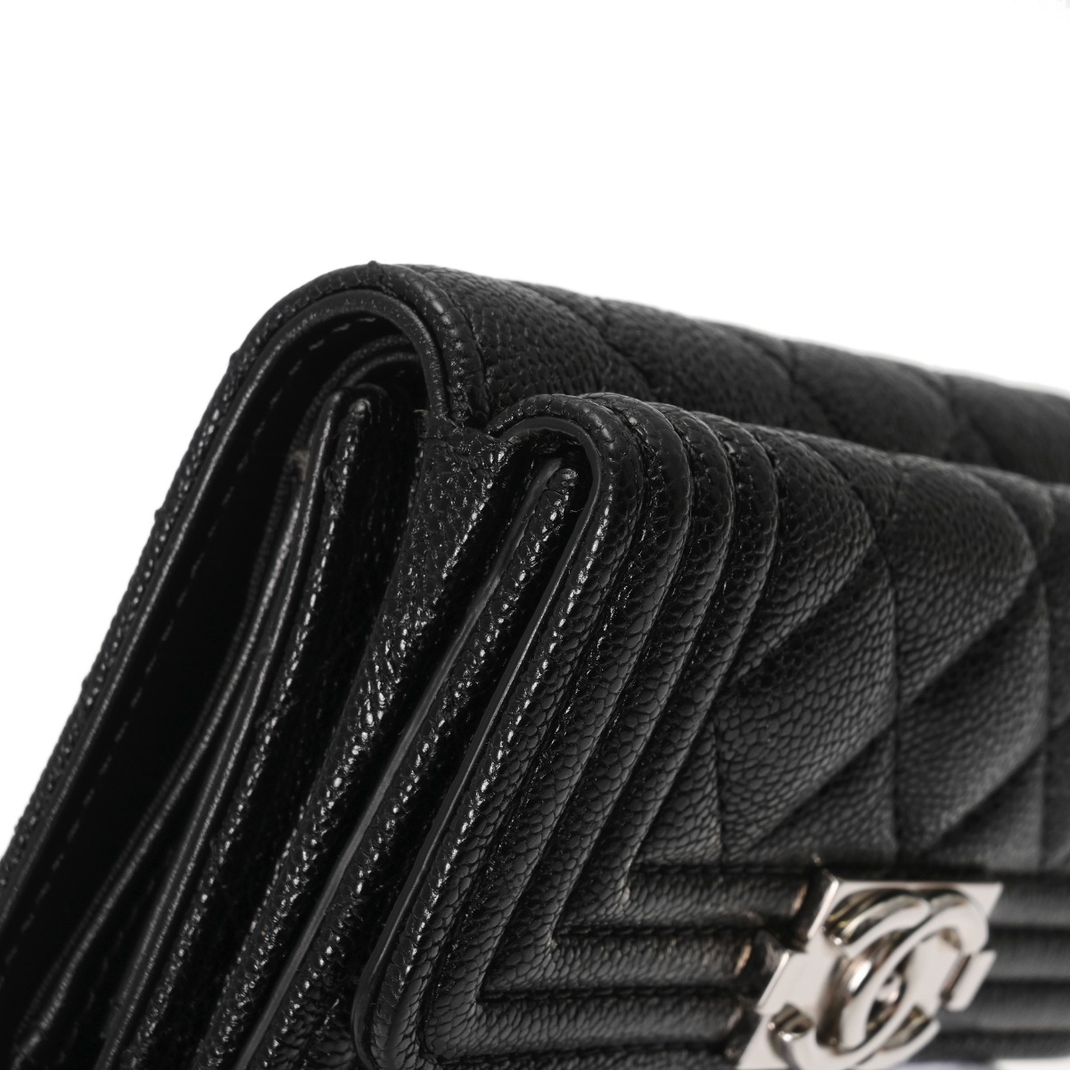 シャネル ボーイシャネル スモール フラップ ウォレット ブラック