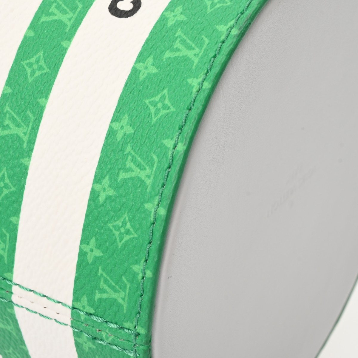 ルイ ヴィトン LV ペイント カン グリーン/ホワイト M81592 キャンバス