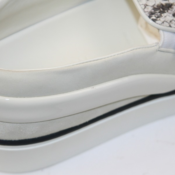 スニーカー　パイソン　ホワイト(白)　表記サイズ:39　　靴　シューズ 白 パイソン/エナメル/スウェード LOUIS VUITTON ルイ ヴィトン  メンズ 【中古】