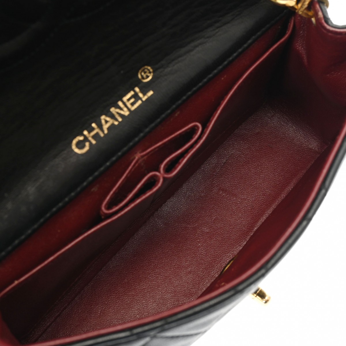 シャネル マトラッセ ターンロックチェーンショルダー ブラック