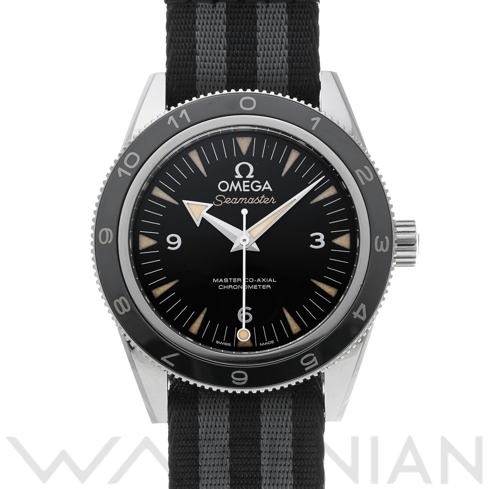 シーマスター 300 マスターコーアクシャル スペクター 233.32.41.21.01.001 ブラック オメガ OMEGA メンズ 【中古】