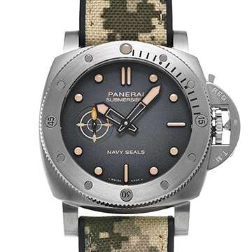 パネライ サブマーシブル クアランタクアトロ ネイビーシールズ PAM01518 グレー メンズ 時計 【中古】【wristwatch】