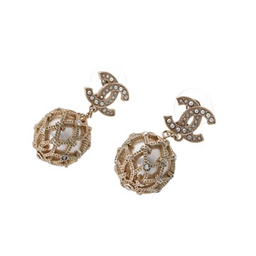シャネル ピアス ゴールド/ホワイト メタル/レジンパール レディース ジュエリー 【中古】【jewelry】