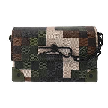 ルイ ヴィトン ダモフラージュ スティーマー ウェアラブル ウォレット マルチカラー M83172 ダモフラージュキャンバス メンズ バッグ 【中古】【bag】