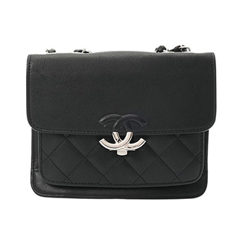 シャネル マトラッセ チェーンショルダー ブラック カーフスキン レディース バッグ 【中古】【bag】
