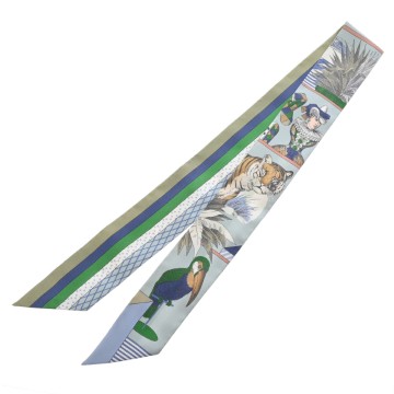 エルメス ツイリー GRAND THEATRE NOUVEAU ブルーグラシエ/グリーン/白 063761S シルク100％ レディース 【新品】【other】