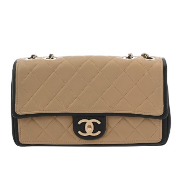 シャネル マトラッセ チェーンショルダー ベージュ/ブラック カーフスキン レディース バッグ 【中古】【bag】