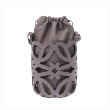ロエベ アナグラム カットアウト ポケット パープル C9222Y62X04 クラシックカーフ レディース バッグ 【中古】【bag】
