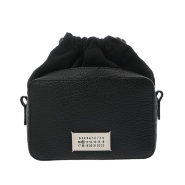 メゾン マルジェラ 5ACカメラバッグ ブラック SB1WG0018 レザー レディース バッグ 【中古】【bag】